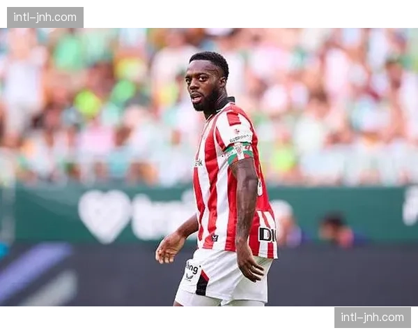 官方：毕尔巴鄂传奇中锋伊尼亚基-威廉姆斯宣布赛季末退役